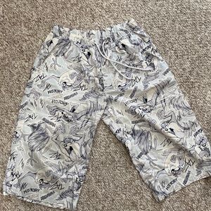 Vintage mens white and powder blue, tasmanian devil iceberg shorts.